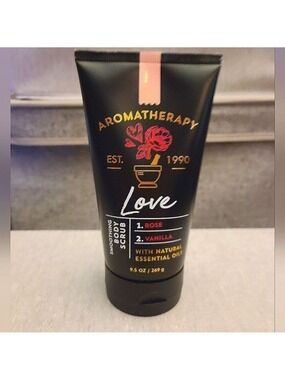 💕 ROSE VANILLA "LOVE" SOOTHING BODY SCRUB